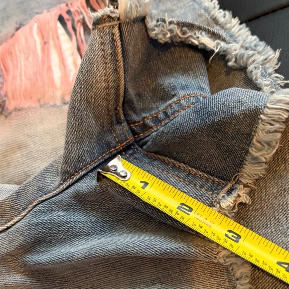 NWT Candie’s Pink Distressed Jean Shorts size 11 - Picture 13 of 13